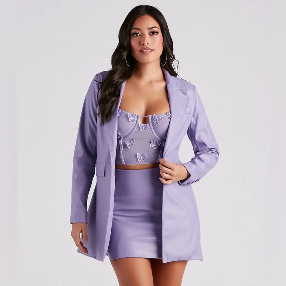 Dressy Chic Faux Leather Lavender Purple Lightweight Blazer